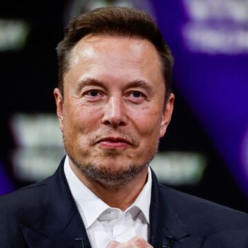 Elon Musk a devenit tată pentru a 14-a oară