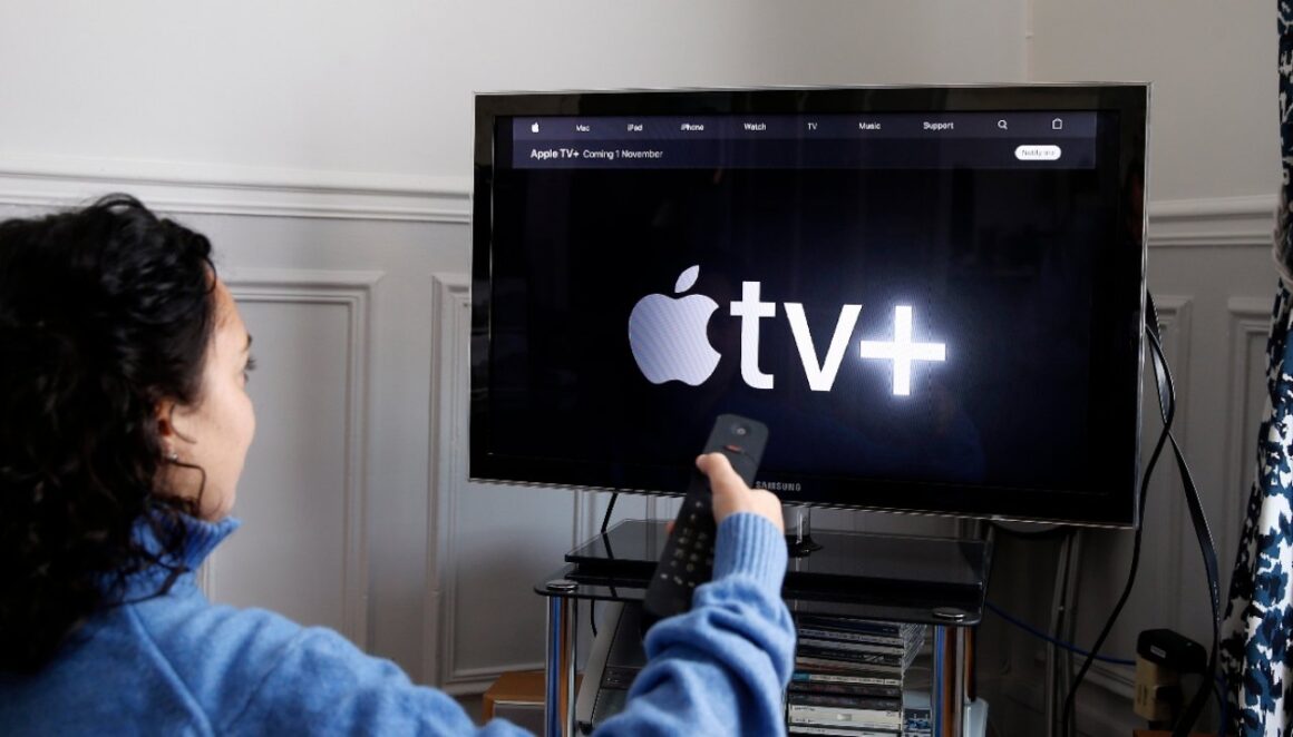 Apple TV+ înregistrează pierderi de peste un miliard de dolari pe an