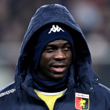 cu Vieira sau cu vreun conducător de la Genoa?”