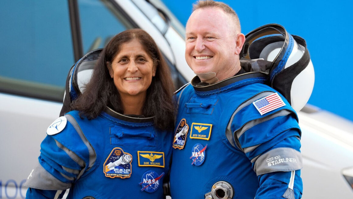 O capsulă SpaceX a ajuns duminică la ISS