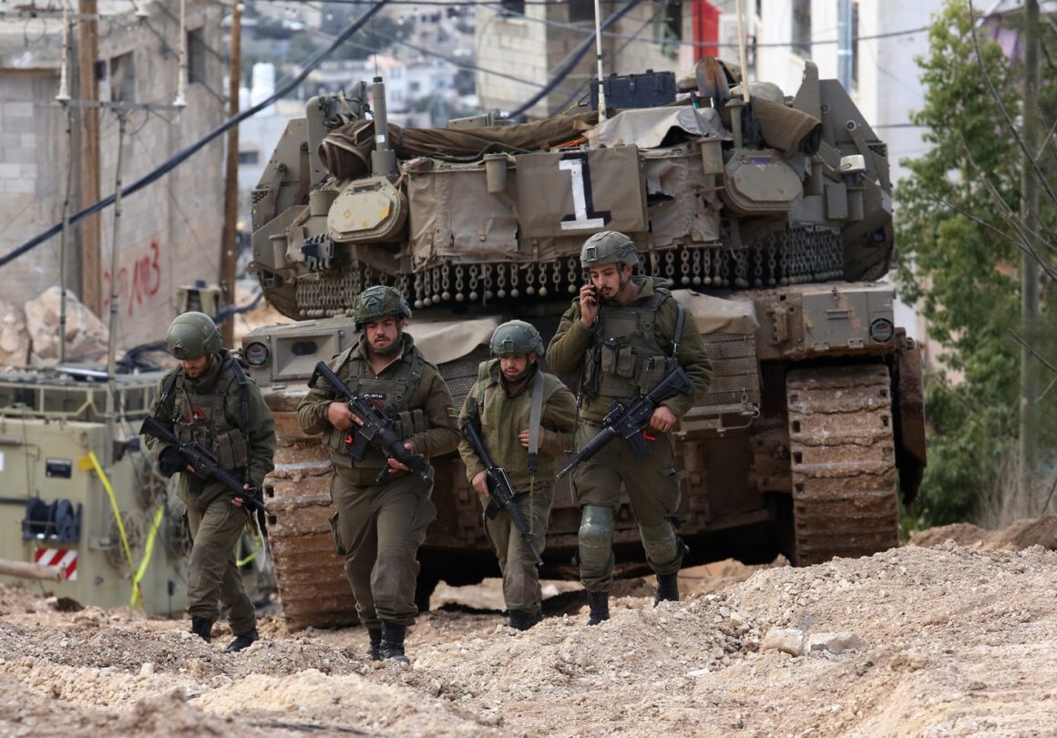 Ministrul Apărării din Israel a amenințat cu anexarea unor teritorii din Fâșia Gaza/ Franța se opune vehement inițiativei israeliene