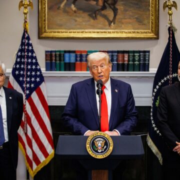 Trump vrea oprirea rapidă a războiului din Ucraina prin negocieri cu Rusia /„Europa ar fi trebuit să contribuie mai mult” decât SUA
