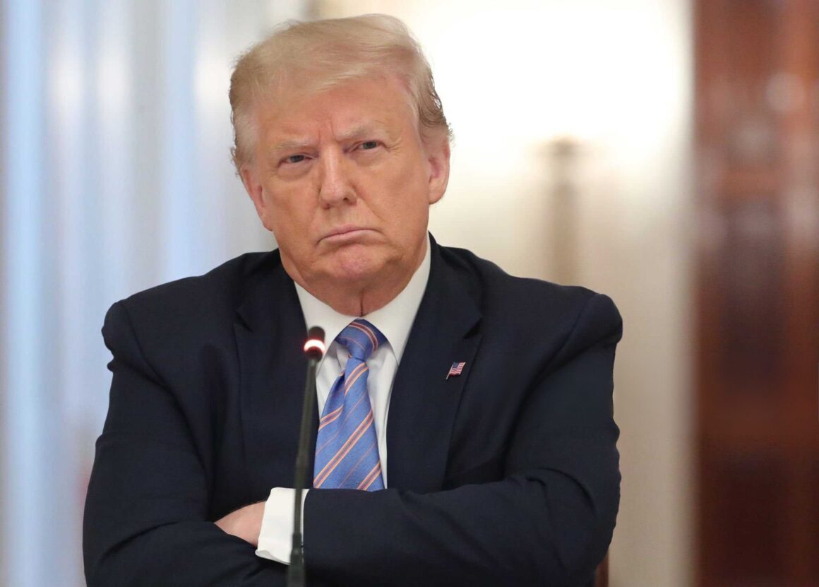 Donald Trump amenință Rusia cu sancțiuni asupra exporturilor de petrol, după eșecul negocierilor de pace în Ucraina