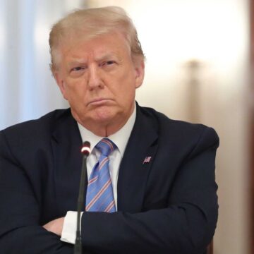 Donald Trump amenință Rusia cu sancțiuni asupra exporturilor de petrol, după eșecul negocierilor de pace în Ucraina