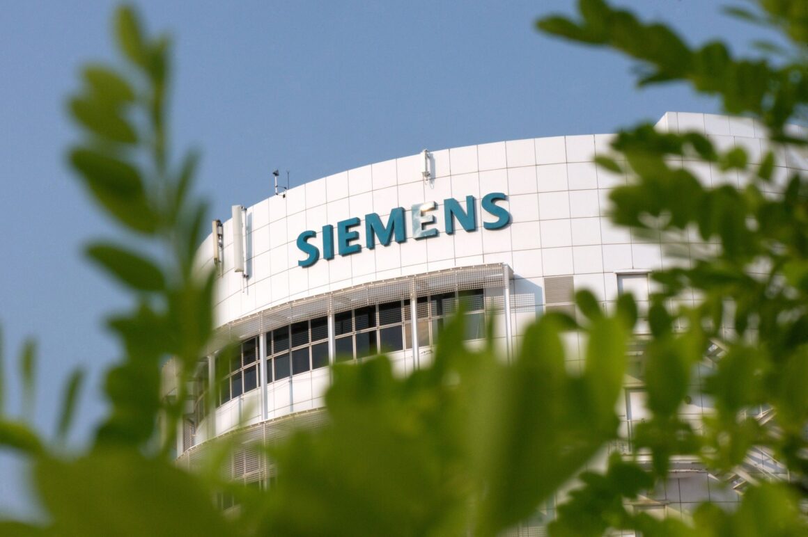 Siemens AG reduce costurile și tăie 6.000 de locuri de muncă