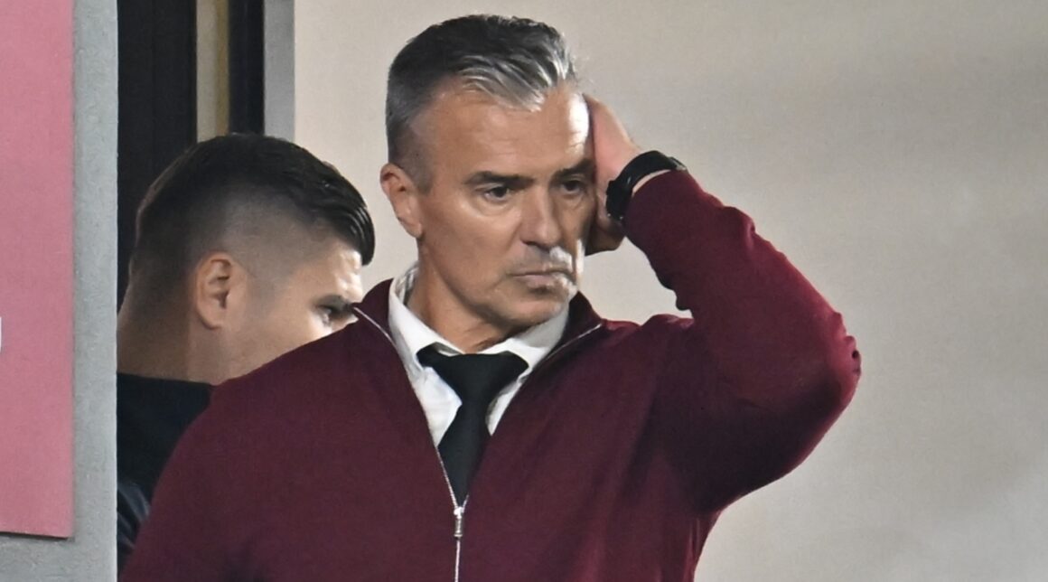 „E rătăcit în spațiu. Va pleca”