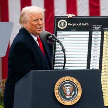 Trump exclude smartphone-urile de la tarifele „reciproce”