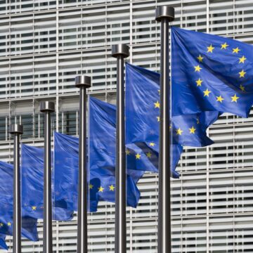 Riposta Europei la atacul lui TRUMP va fi anunțată până miercuri. TAXE pentru aţă dentară sau hârtie igienică până la diamante made in USA