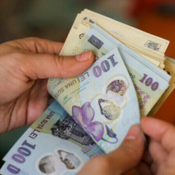 România rămâne printre țările cu cele mai mici salarii din UE