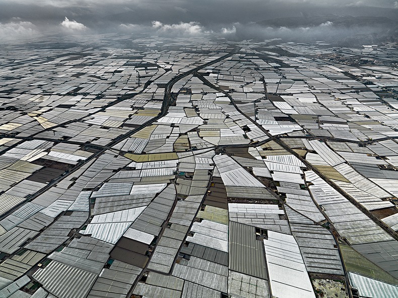 greenhouses-almeria-25.jpg Cea mai mare construcție care se vede din Spațiu se află în Europa