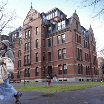 Ca pe vremea lui Hoover. Trump „expulzează” studenții străini de la Harvard