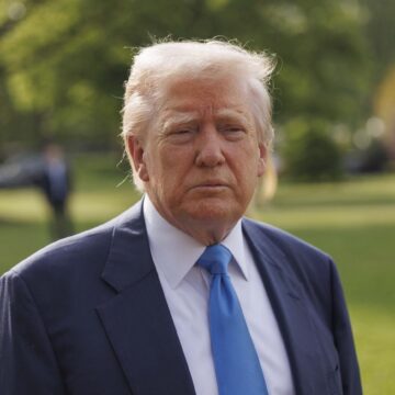 profimedia-0992233543.jpg O curte federală de apel a restabilit joi tarifele drastice impuse de Donald Trump