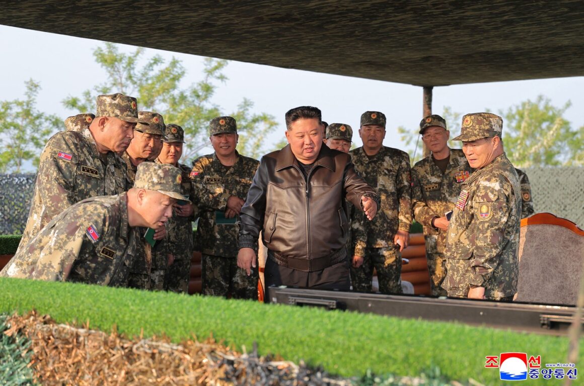 profimedia-1004885764.jpg Kim Jong-Un pledează pentru consolidarea capacității MILITARE a Coreei de Nord/ Președintele cere organizarea frecventă a exercițiilor de artilerie