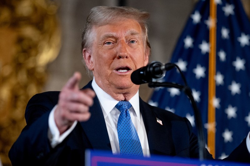 trump-1-6.jpg Tarifele de 50% impuse de Trump asupra UE intră în vigoare în iulie