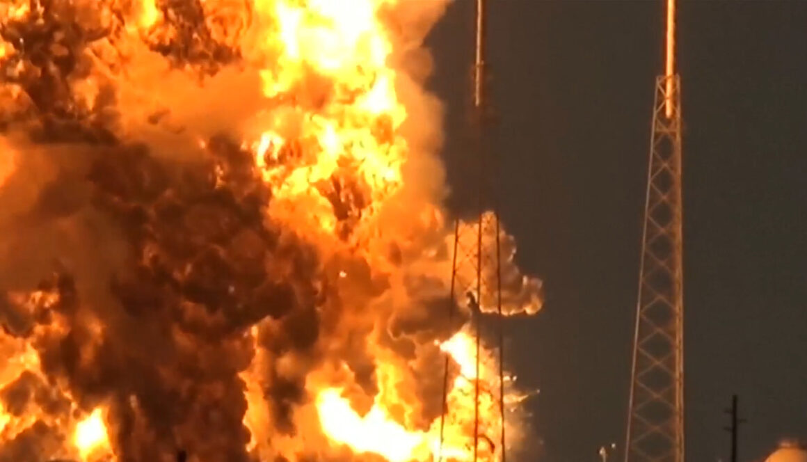 02spacex-explosion-superJumbo.jpg Racheta SpaceX explodează într-o minge de foc uriașă