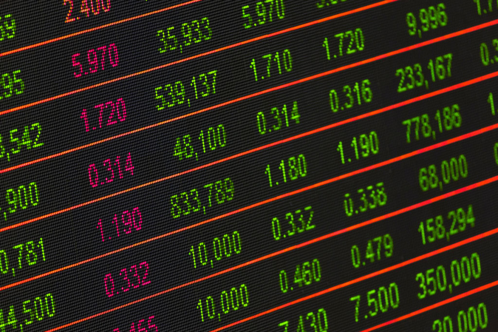 Stocks_Shares.jpg Piețele reacționează după atacul masiv al lui Trump în Iran