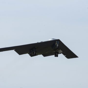profimedia-0980013464.jpg Bombardiere B-2, capabile să poarte bombe anti-buncăr, au decolat din SUA deasupra Pacificului