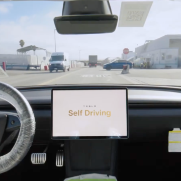 tesla-1.webp.webp Tesla a realizat livrarea complet autonomă a unui vehicul