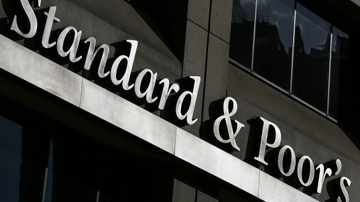62162293.jpg Agenția de rating S&P a confirmat ratingul de țară pentru România
