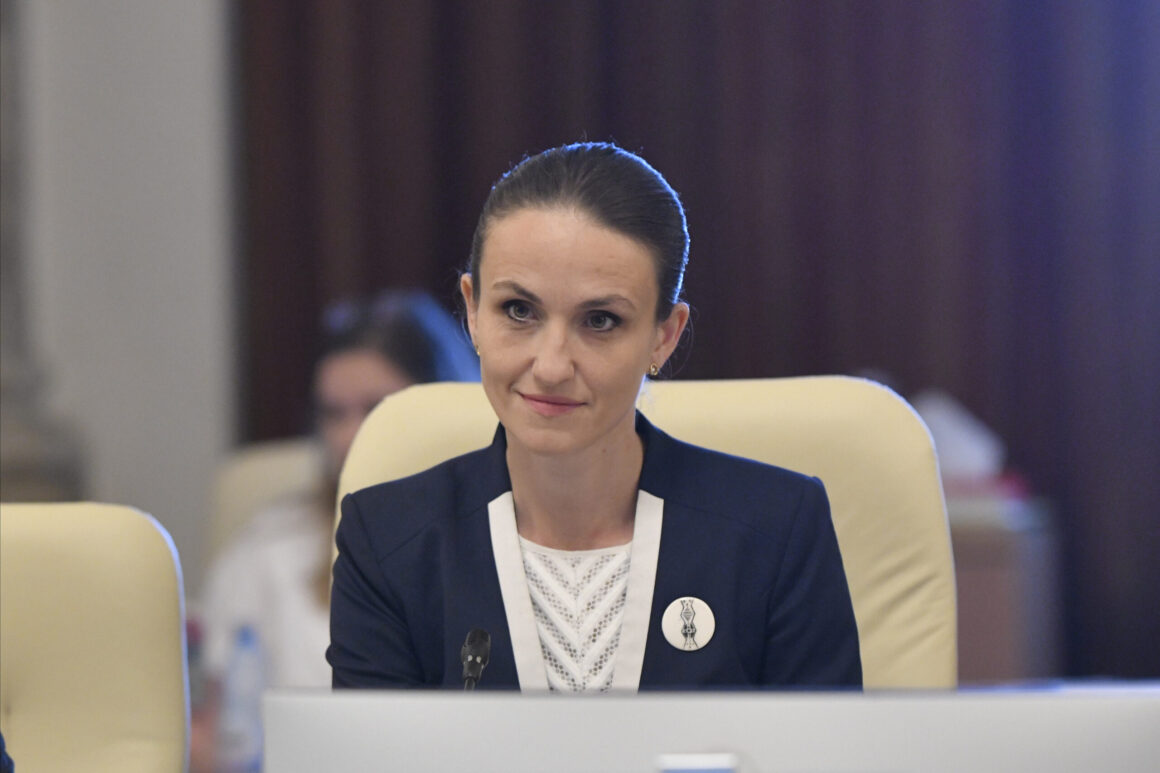 8053059-mediafax_foto-alexandru_dobre-1-scaled.jpg Oana Țoiu a afirmat ferm că este „foarte important” să participe și Ucraina la negocierile de pace în Europa