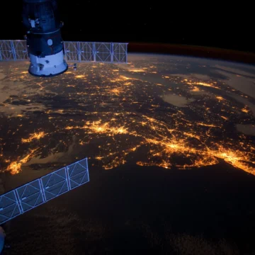 Astronauții au surprins imagini spectaculoase ale Pământului