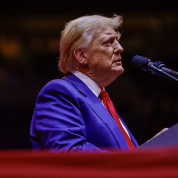 Trump-28.jpg Trump micșorează tarifele vamale pentru UE la 15%, în loc de 30%
