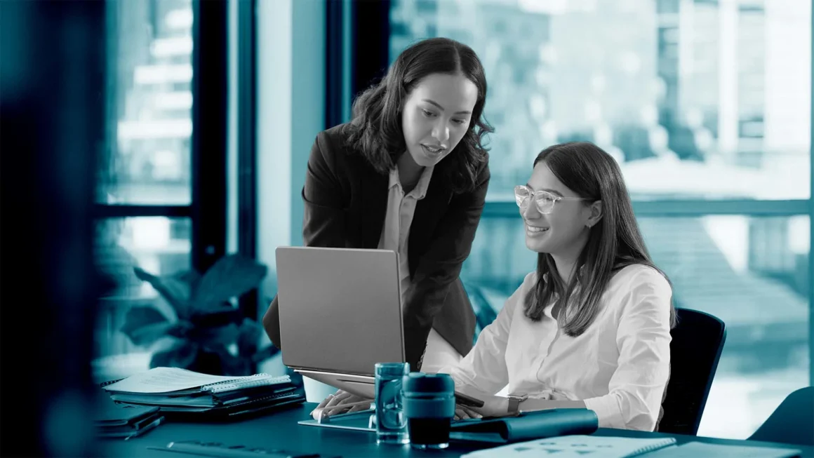 gen-z-office-coach-inc-2064243534.webp.webp Generația Z nu mai vrea să fie șef, dar nu din lipsă de ambiție