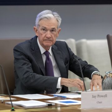 profimedia-1014954446.jpg Președintele Fed îi răspunde lui Trump că nu a redus dobânzile din cauza tarifelor vamale /„Prognozele privind inflația au crescut”