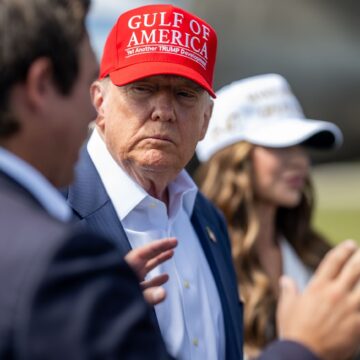 profimedia-1017281139.jpg Trump avertizează că va crește taxele vamale la produsele japoneze/ „Am dubii cu privire la Tokyo. Sunt foarte duri”