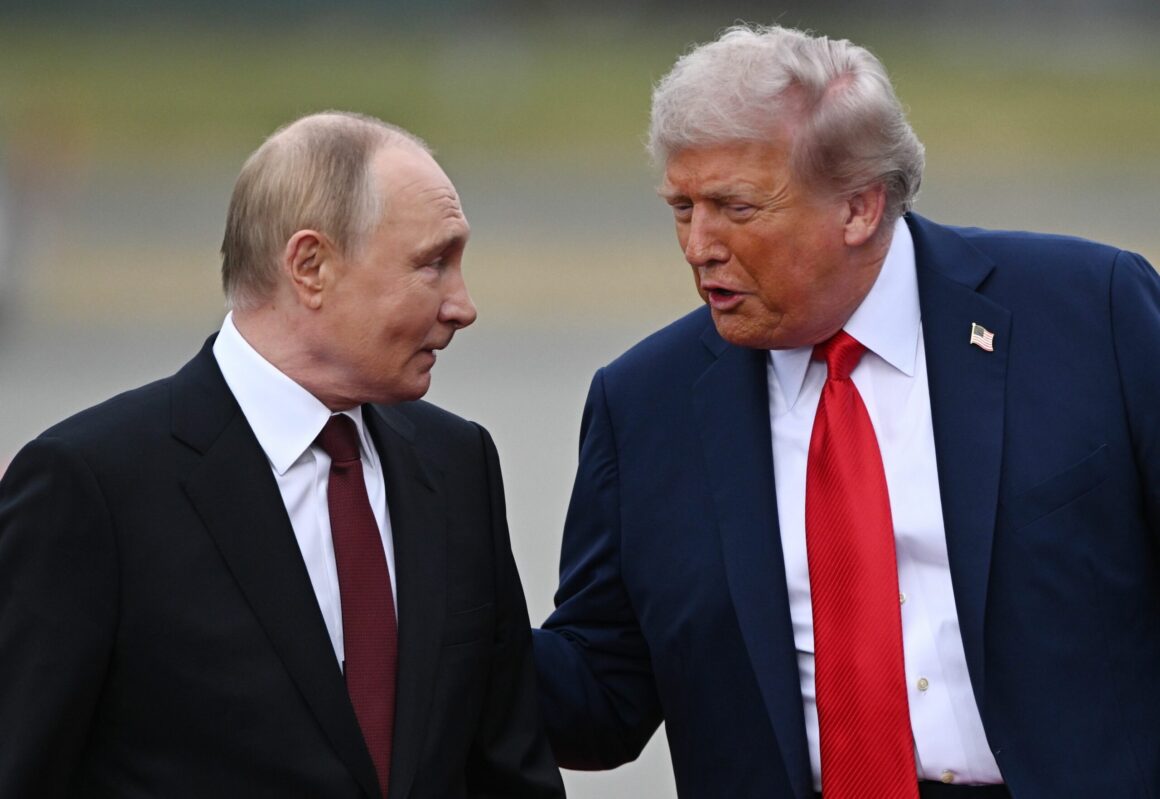 8061626-hepta_mediafax_foto-sputnik_hepta-scaled.jpg Trump și Putin, la o mică DISCUȚIE amuzantă după negocierile restrânse / Concluziile întâlnirii