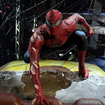 Spiderman.jpg Costumul purtat de Tobey Maguire în Spider-Man e scos la licitație