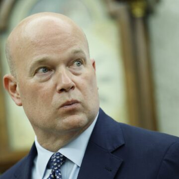 profimedia-1021873647.jpg Ambasadorul SUA la NATO spune că Volodimir Zelenski ar putea participa la întâlnirea dintre Donald Trump și Vladimir Putin