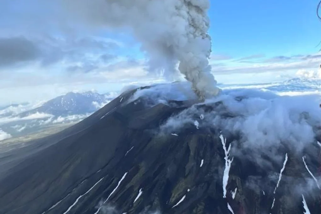 rusia.webp.webp Krașeninikov din Rusia a erupt pentru prima dată în 500 de ani