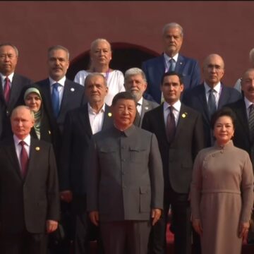 nastase-dancila-parada-china.jpg Adrian Năstase și Viorica Dăncilă au fost la parada de la Beijing