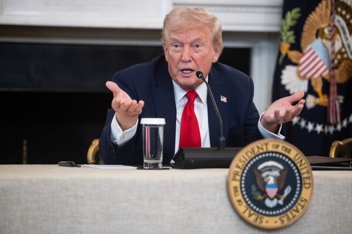 profimedia-1044292743.jpg Donald Trump a anunțat că a încheiat toate negocierile cu Canada. Au un comportament scandalos