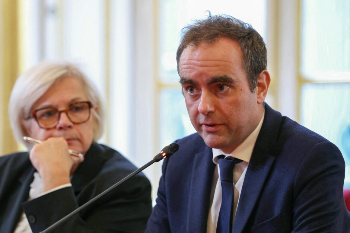 A 9-a zi de CRIZĂ în Franța. Lecornu prezintă declarația de politică generală în fața Adunării Naționale