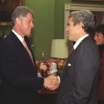 Republicanii vor să demonstreze că Epstein a finanțat campanii ale democraților. Două bănci sunt vizate după votul Congresului SUA de ieri