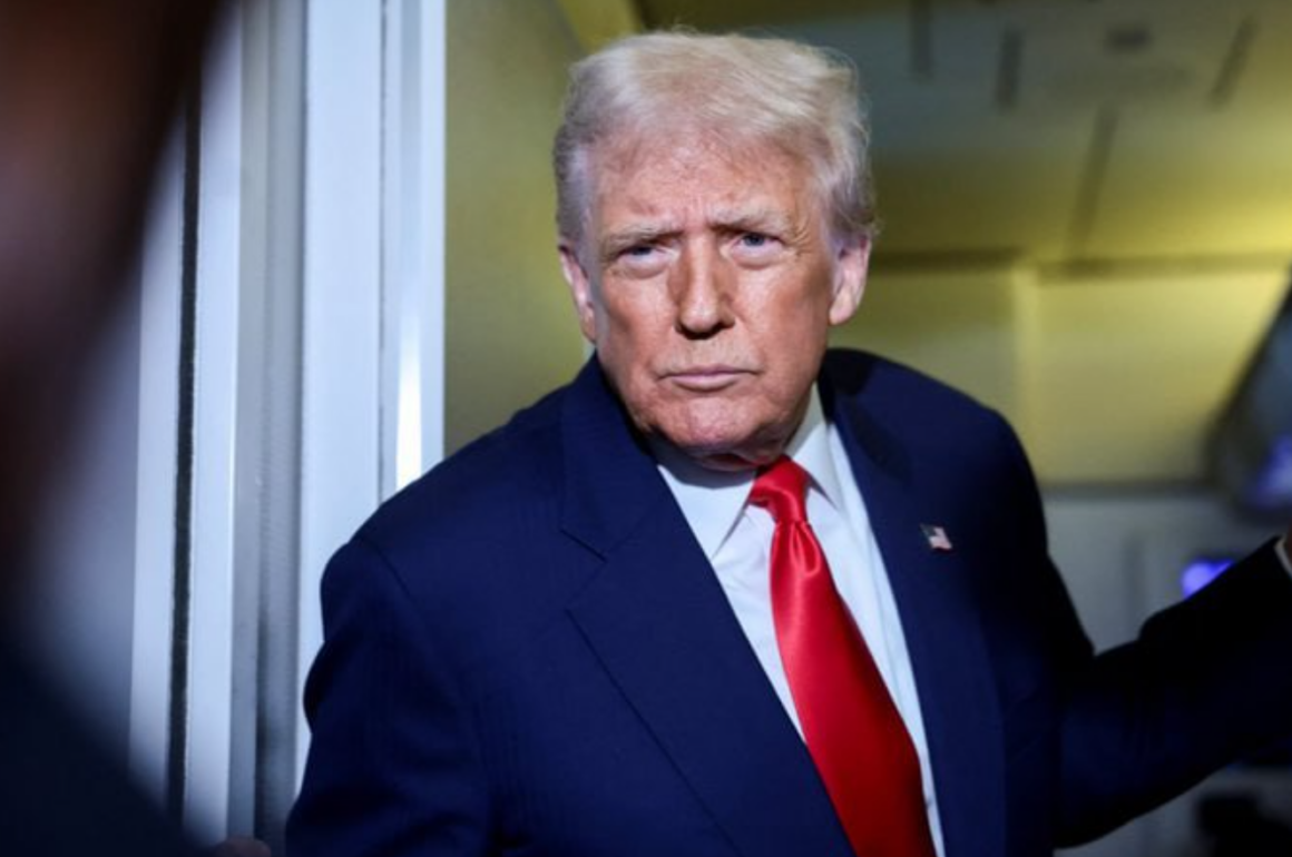 Sute de americani născuți în străinătate riscă să-și piardă cetățenia în 2026. Cum vrea Trump să restabilească integritatea sistemului de imigrare