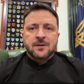 Zelenski a avut o discuție telefonică cu emisarii lui Donald Trump, Witkoff și Kushner, despre negocierile de pace. Se așteaptă răspunsul Rusiei