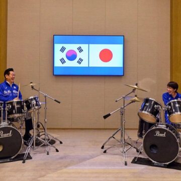whatsapp-image-2026-01-14-at-02-10-55.jpeg Japonia şi Coreea de Sud îşi întăresc relaţiile cu un duet spectaculos la tobe. Premierul Sanae Takaichi și președintele Lee Jae Myung au surprins pe toată lumea cu melodii K-pop