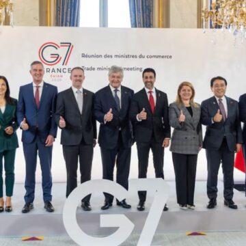 Miniștrii Comerțului din G7 s-au reunit la Paris, pe fondul tensiunilor din Orientul Mijlociu și al noilor amenințări din partea SUA privind tarifele