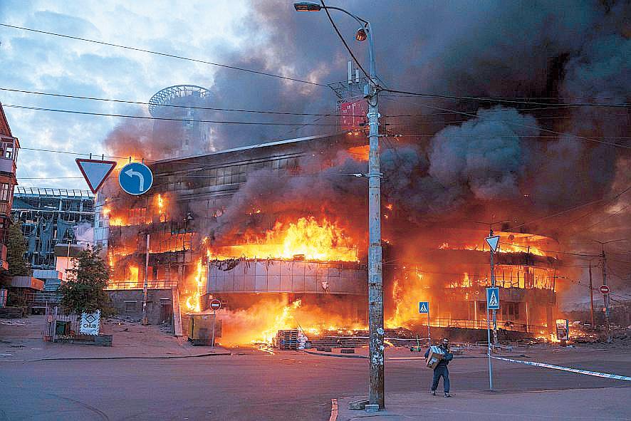 kiev.jpg Diplomații europeni refuză să părăsească Kievul, în ciuda avertismentelor Rusiei privind noile atacuri: „Rămânem aici. Nu plecăm nicăieri”