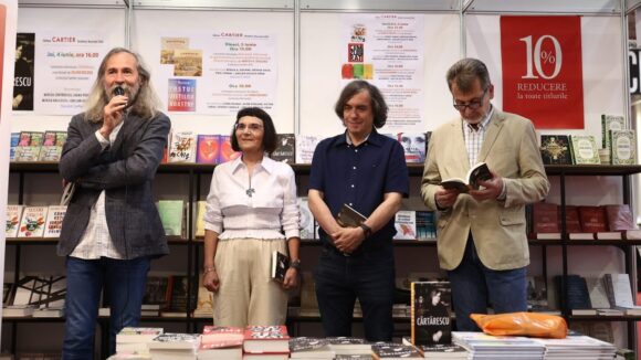 Ediția aniversară Bookfest 2026 continuă cu lansări de carte, dezbateri și întâlniri cu autori. Mircea Cărtărescu lansează „Texistența. Gânduri despre scris”