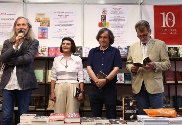 Ediția aniversară Bookfest 2026 continuă cu lansări de carte, dezbateri și întâlniri cu autori. Mircea Cărtărescu lansează „Texistența. Gânduri despre scris”