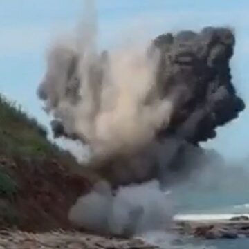 Forțele Navale Române au neutralizat o mină marină descoperită pe plaja dintre Vama Veche și 2 Mai