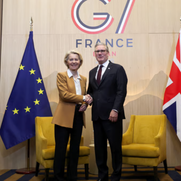 UEUK-1160x675.png Summitul UE-UK a fost amânat după demisia lui Starmer