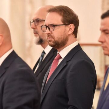 fdfd.jpg direcția spre nicăieri a fantomelor politice – Aleph News