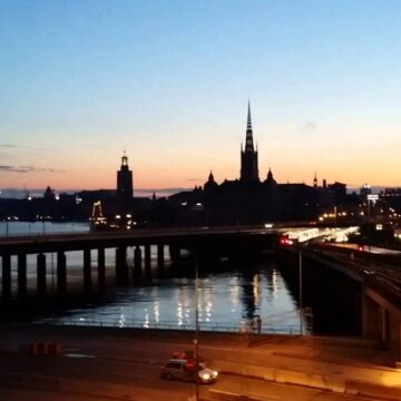 maxresdefault-1-1200x675.jpg „Nopțile Albe” transformă orașe precum Stockholm și Reykjavík în destinații spectaculoase. Fenomenul atinge intensitatea maximă în timpul solstițiului de vară