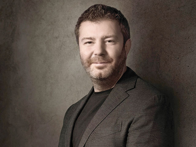 4-daniel-dines.jpg Nu știm nici cum va arăta cariera copiilor noștri.