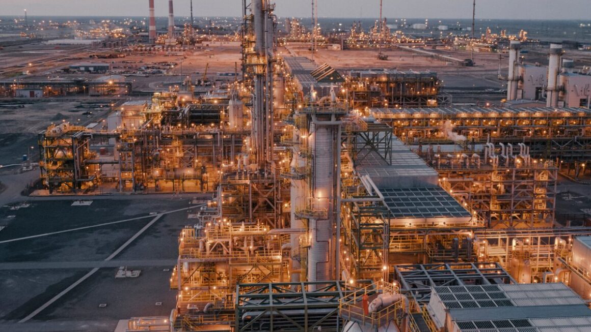chevronkaz-1200x675.jpg Chevron vrea să își protejeze investițiile din Kazahstan